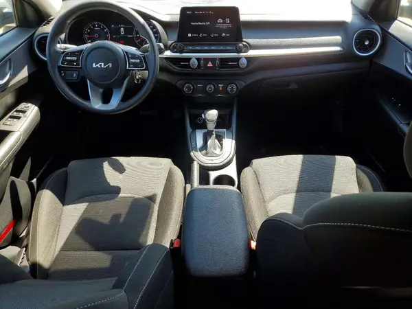 3KPF24AD8NE430970 2022 KIA FORTE - Image 8