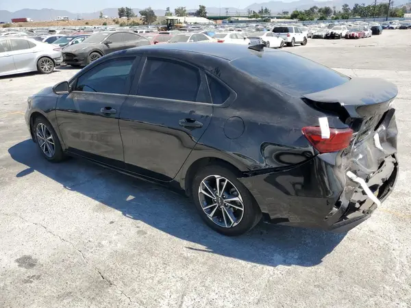 3KPF24AD8NE431018 2022 KIA FORTE - Image 2