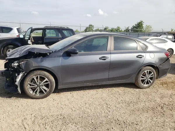 3KPF24AD8NE440768 2022 KIA FORTE - Image 1