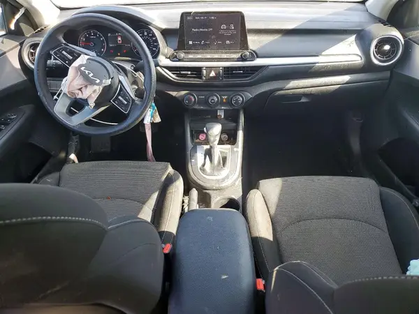 3KPF24AD8NE442018 2022 KIA FORTE - Image 8