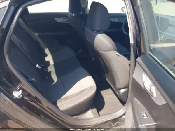3KPF24AD8NE442701 2022 KIA FORTE - Image 8