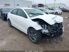3KPF24AD8NE443671 2022 KIA FORTE