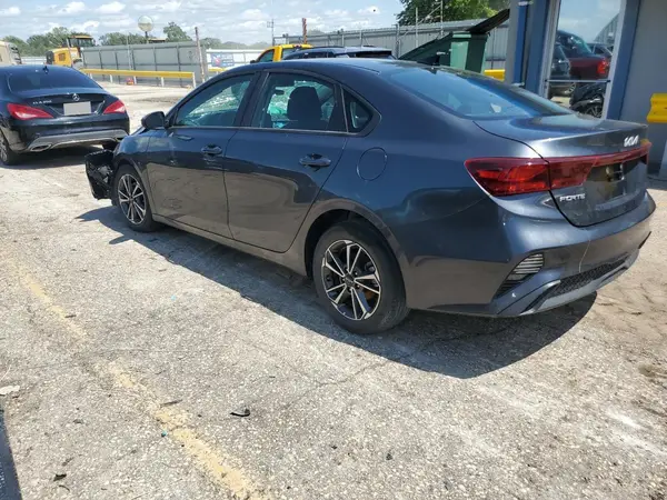 3KPF24AD8NE445968 2022 KIA FORTE - Image 2