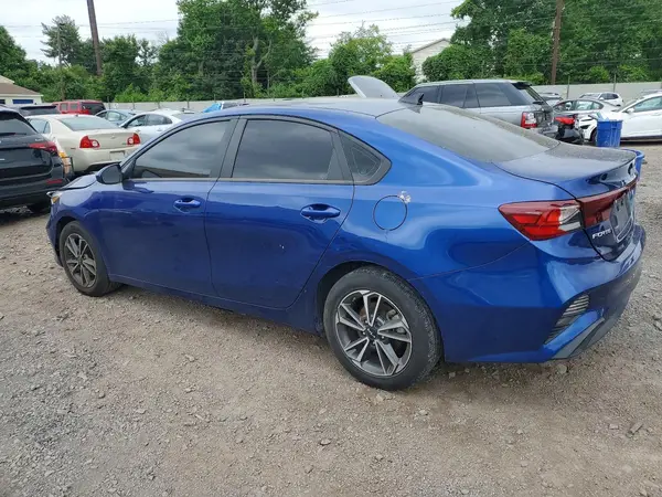 3KPF24AD8NE446134 2022 KIA FORTE - Image 2