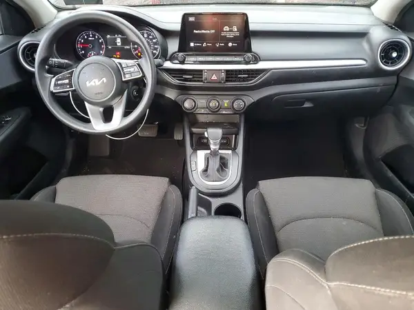 3KPF24AD8NE446134 2022 KIA FORTE - Image 8
