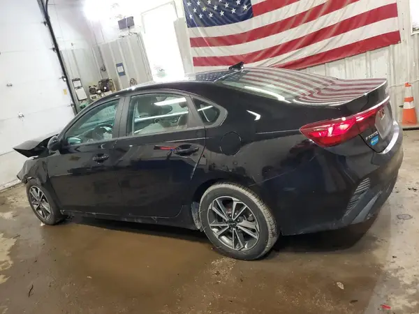 3KPF24AD8NE449700 2022 KIA FORTE - Image 2