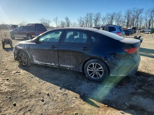3KPF24AD8NE449891 2022 KIA FORTE - Image 2