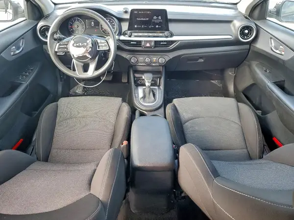 3KPF24AD8NE450863 2022 KIA FORTE - Image 8