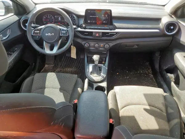 3KPF24AD8NE451852 2022 KIA FORTE - Image 8