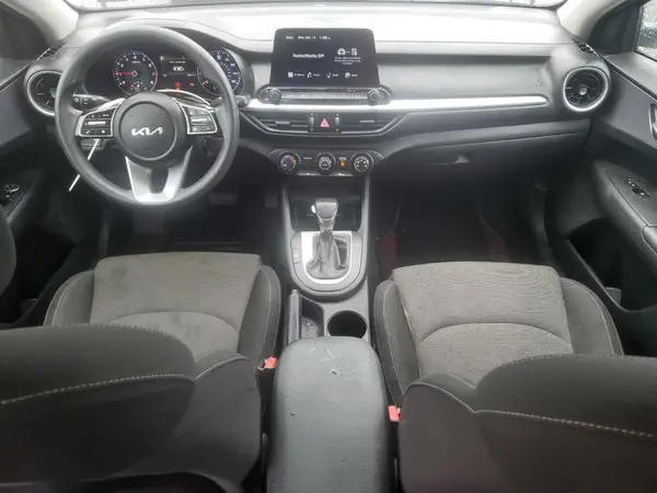 3KPF24AD8NE452502 2022 KIA FORTE - Image 8