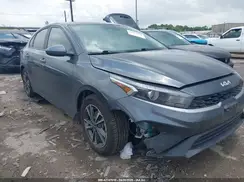 3KPF24AD8NE456775 2022 KIA FORTE