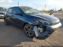 3KPF24AD8NE456811 2022 KIA FORTE