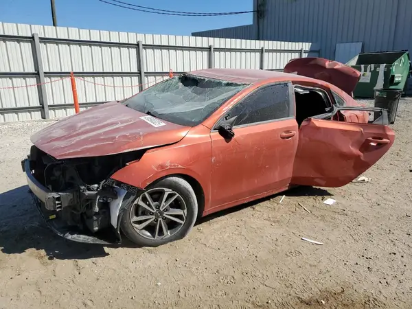 3KPF24AD8NE457392 2022 KIA FORTE - Image 1
