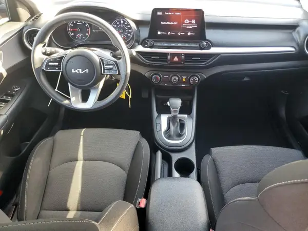 3KPF24AD8NE457490 2022 KIA FORTE - Image 8