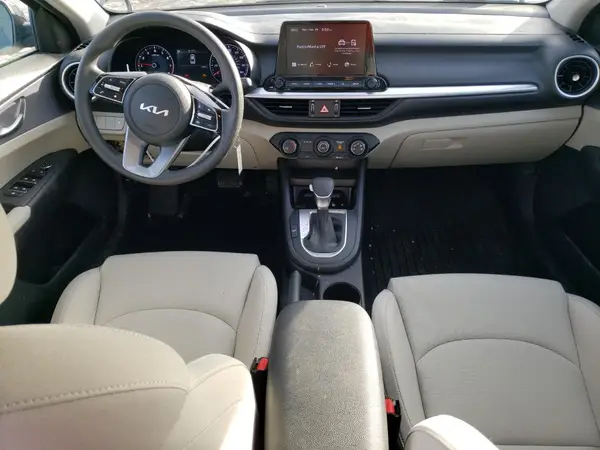 3KPF24AD8NE458168 2022 KIA FORTE - Image 8