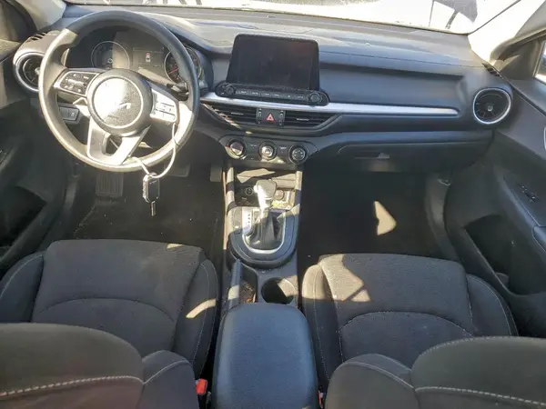 3KPF24AD8NE460129 2022 KIA FORTE - Image 8