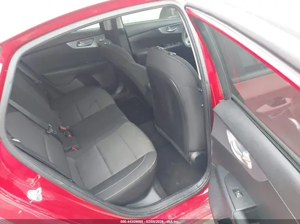 3KPF24AD8NE460194 2022 KIA FORTE - Image 8