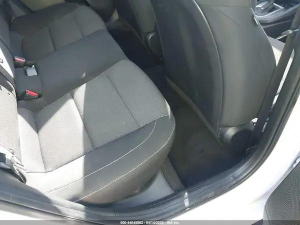 3KPF24AD8NE460471 2022 KIA FORTE - Image 8