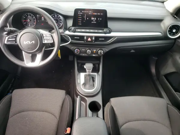 3KPF24AD8NE462060 2022 KIA FORTE - Image 8