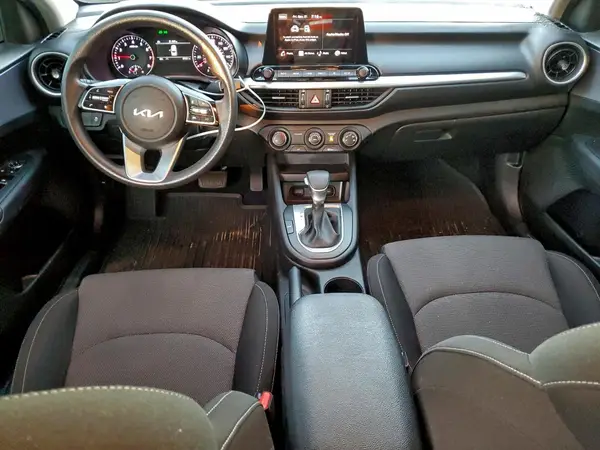 3KPF24AD8NE464004 2022 KIA FORTE - Image 8