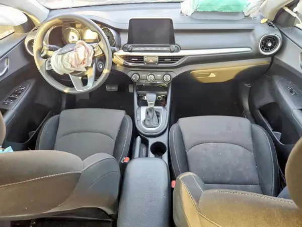 3KPF24AD8NE464228 2022 KIA FORTE - Image 8