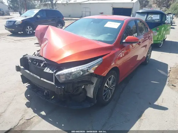 3KPF24AD8NE464956 2022 KIA FORTE - Image 2