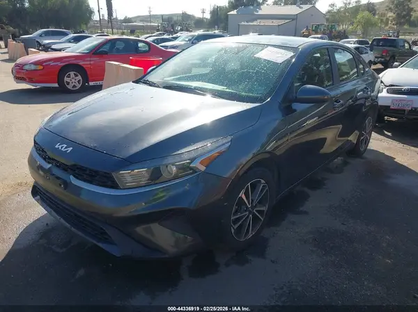 3KPF24AD8NE465251 2022 KIA FORTE - Image 2