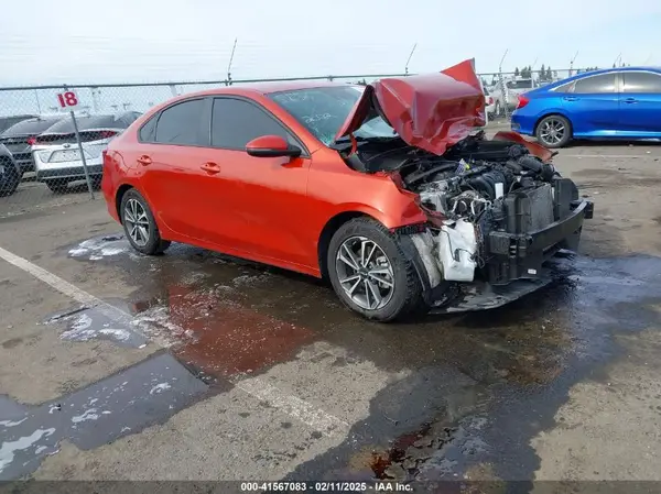 3KPF24AD8NE466318 2022 KIA FORTE - Image 1