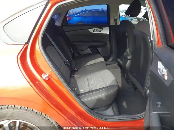 3KPF24AD8NE466318 2022 KIA FORTE - Image 8