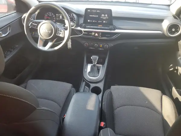 3KPF24AD8NE467713 2022 KIA FORTE - Image 8