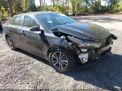 3KPF24AD8NE471227 2022 KIA FORTE