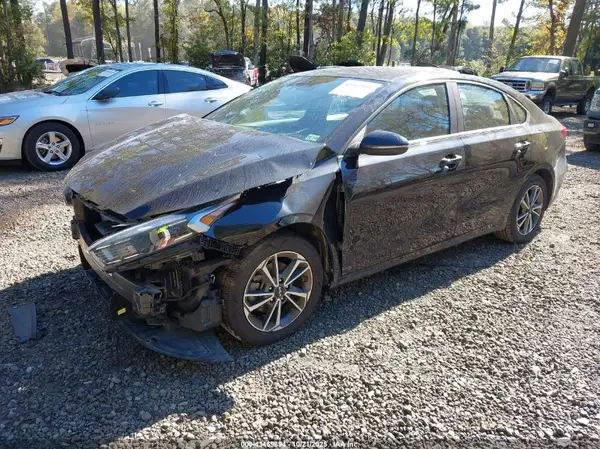 3KPF24AD8NE471227 2022 KIA FORTE - Image 2