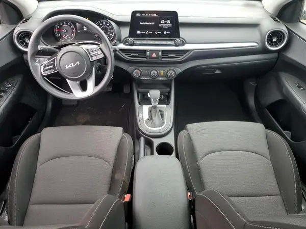 3KPF24AD8NE471891 2022 KIA FORTE - Image 8