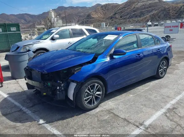 3KPF24AD8NE473768 2022 KIA FORTE - Image 2