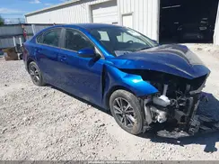 3KPF24AD8NE476704 2022 KIA FORTE