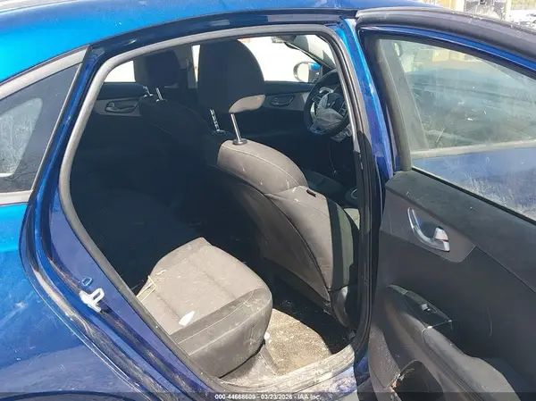 3KPF24AD8NE476704 2022 KIA FORTE - Image 8