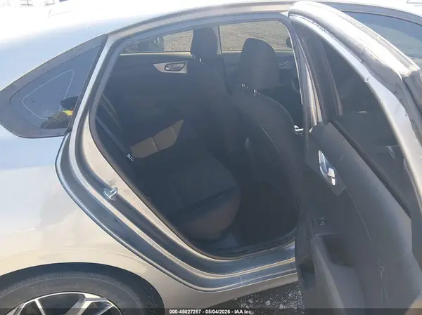 3KPF24AD8NE482079 2022 KIA FORTE - Image 8