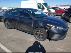 3KPF24AD8NE483510 2022 KIA FORTE