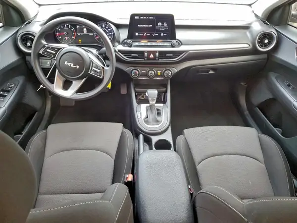 3KPF24AD8NE488786 2022 KIA FORTE - Image 8