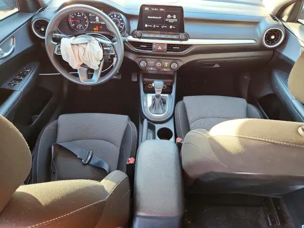 3KPF24AD8NE495916 2022 KIA FORTE - Image 8
