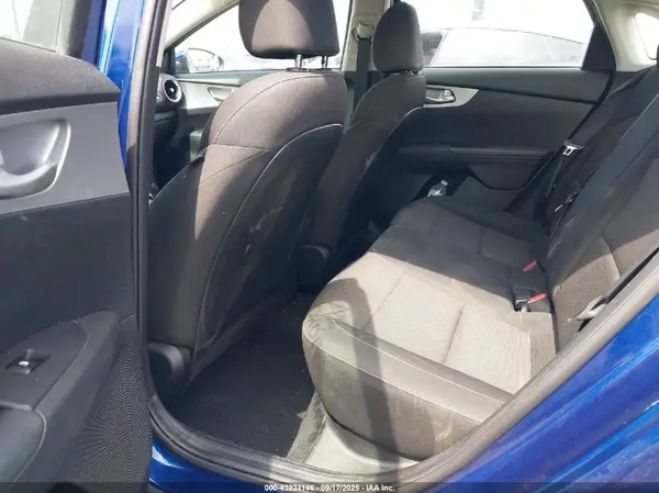 3KPF24AD8NE496161 2022 KIA FORTE - Image 8