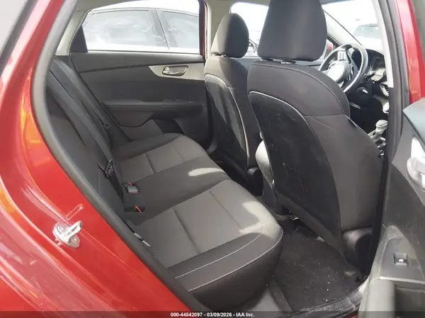 3KPF24AD8NE496628 2022 KIA FORTE - Image 8