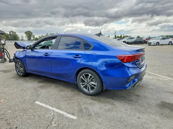 3KPF24AD8NE497519 2022 KIA FORTE - Image 2