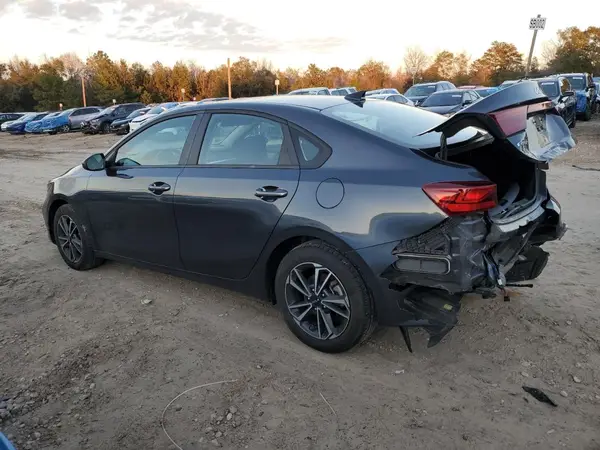 3KPF24AD8NE500208 2022 KIA FORTE - Image 2