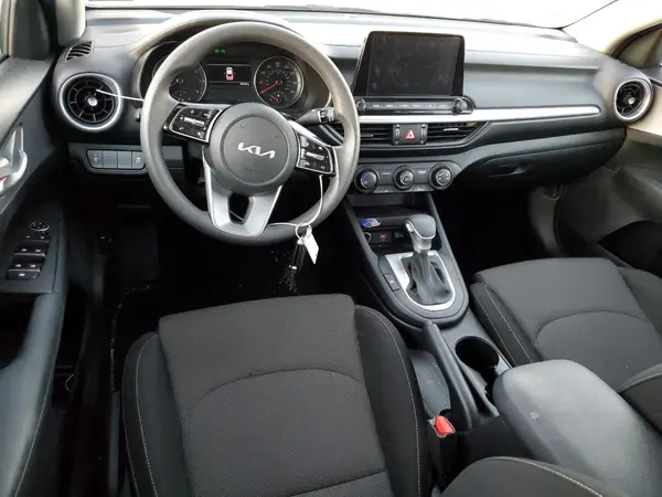 3KPF24AD8NE500208 2022 KIA FORTE - Image 8