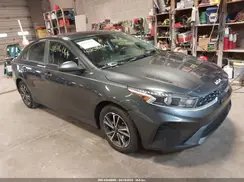 3KPF24AD8NE500693 2022 KIA FORTE
