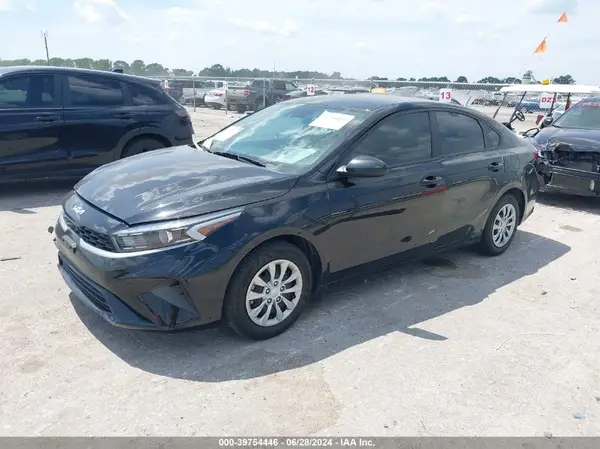 3KPF24AD8NE501049 2022 KIA FORTE - Image 2