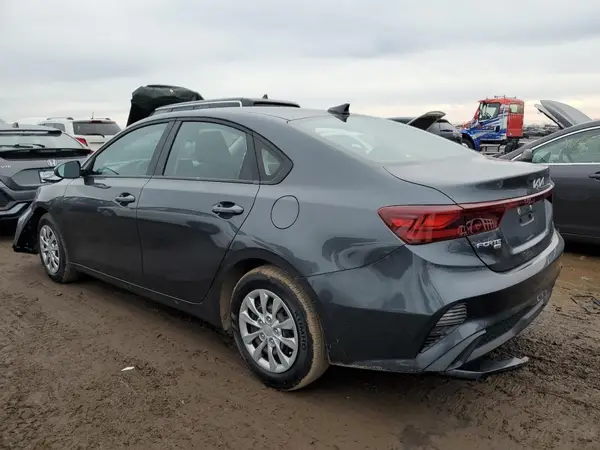 3KPF24AD8NE503366 2022 KIA FORTE - Image 2