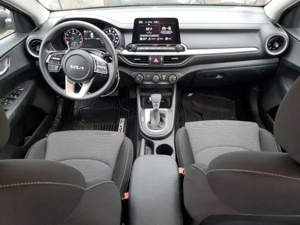 3KPF24AD8NE503366 2022 KIA FORTE - Image 8