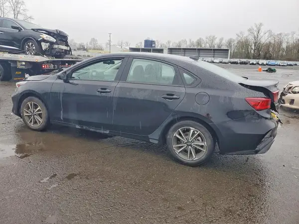 3KPF24AD8NE503772 2022 KIA FORTE - Image 2